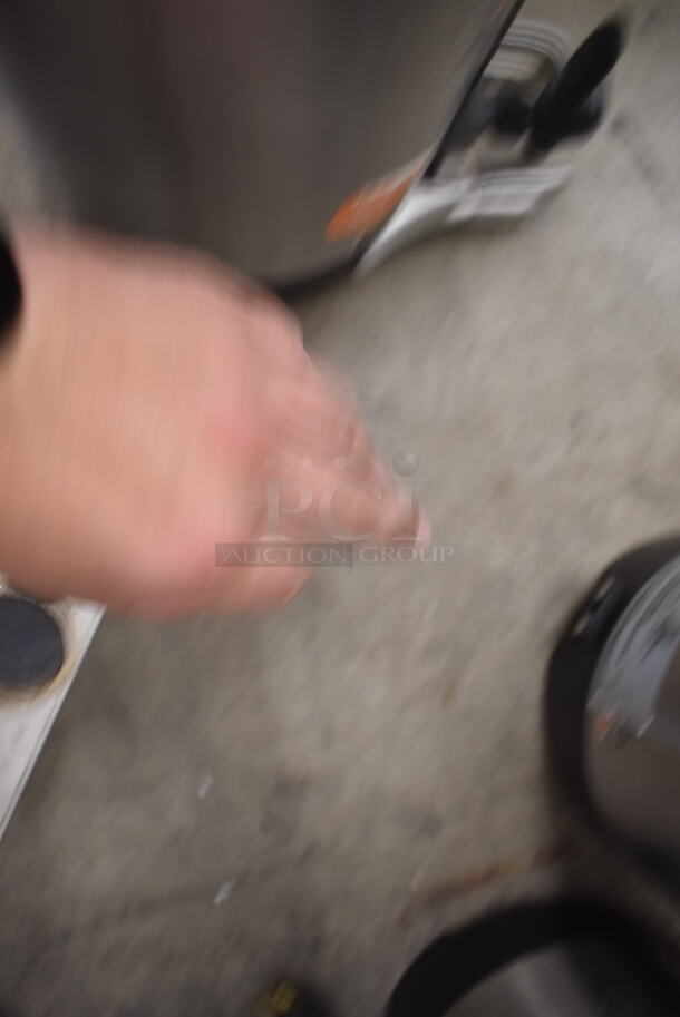 4 BUNN Commercial Stainless Steel Electric Countertop Soft Heat Coffee Servers (27850.0209, 27850.1005) Including Bunn Heat Stand (27825.0201) Measuring 9x14x15. 4 Times Your Bid! - Image 6 of 9