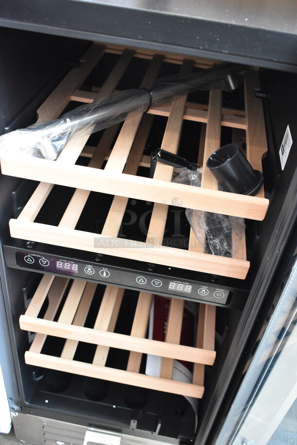 BRAND NEW SCRATCH AND DENT! AvaValley 342WRC32DZ Stainless Steel Dual Temperature Full Glass Door Commercial Wine Cooler Merchandiser. 115 Volts, 1 Phase. Tested and Working! - Image 5 of 6