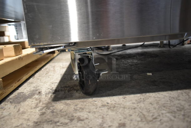LIKE NEW! 2023 Avantco 178APT48MHC Stainless Steel Commercial Sandwich Salad Prep Table Bain Marie Mega Top on Commercial Casters. 115 Volts, 1 Phase. Tested and Working! - Image 9 of 9