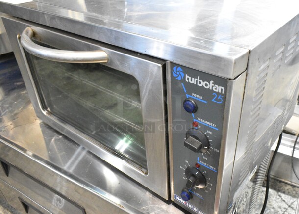 Moffat Turbofan E25MS Stainless Steel Countertop Half Sheet Pan Electric Powered Convection Oven. 100-120 Volts, 1 Phase. Tested and Working! - Image 3 of 6