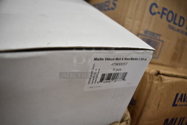 PALLET LOT of 25 BRAND NEW Boxes Including 500CFT Lavex White C-Fold Standard Weight Towel - 2400/Case, 347SLWG12A Visions 12 oz. Heavy Weight Clear Plastic Stemless Angled Wine Glass - 64/Case, Tuxton GAS-008 TuxTrendz Artisan Sagebrush 11 5/8" China Plate - 12/Case, 50016W Choice 16 oz. White Poly Paper Hot Cup - 1000/Case, 129MCR16B Choice 16 oz. Black 6 1/4" Round Microwavable Heavy Weight Container with Lid - 150/Case, 500LFLAT42 Choice Clear Plastic Flat Lid with Straw Slot 42 oz. - 500/Case, 127RD168 Choice Deli Container, Delta Faucet 27C4842 Deck Mount Lavatory Faucet with 1.5 GPM Aerator, Hooded Blade Handles, and CER-TECK Cartridges, 4790005T Stolzle Assorted Specialty 5.75 oz. Nick and Nora Glass - 6/Pack, 127RD16BULK Choice 16 oz. Customizable Microwavable Translucent Round Deli Container - 500/Case, 461002 Tork Dispenser, 128HD8COMBO ChoiceHD 8 oz. Microwavable Translucent Plastic Deli Container and Lid Combo Pack - 240/Case, 128HD8BULK ChoiceHD 8 oz. Microwavable Translucent Plastic Deli Container - 480/Case. 25 Times Your Bid!  - Image 12 of 12