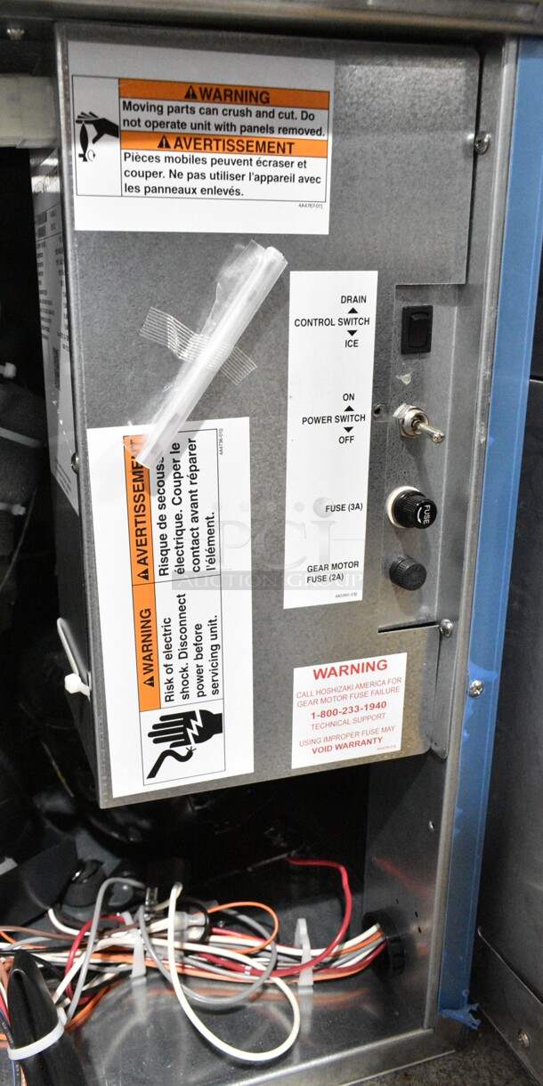 BRAND NEW SCRATCH AND DENT! 2024 Hoshizaki F-450MAJ-C Stainless Steel Commercial Slim Line Series 22" Cubelet Ice Machine - 412 lb. 115 Volts, 1 Phase.  - Image 5 of 6