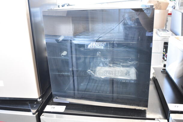 BRAND NEW SCRATCH AND DENT! Arctic King AWCA016ADB 16 Bottle Wine Cooler Bar Fridge Merchandiser. 115 Volts, 1 Phase. Tested and Working! - Image 2 of 6