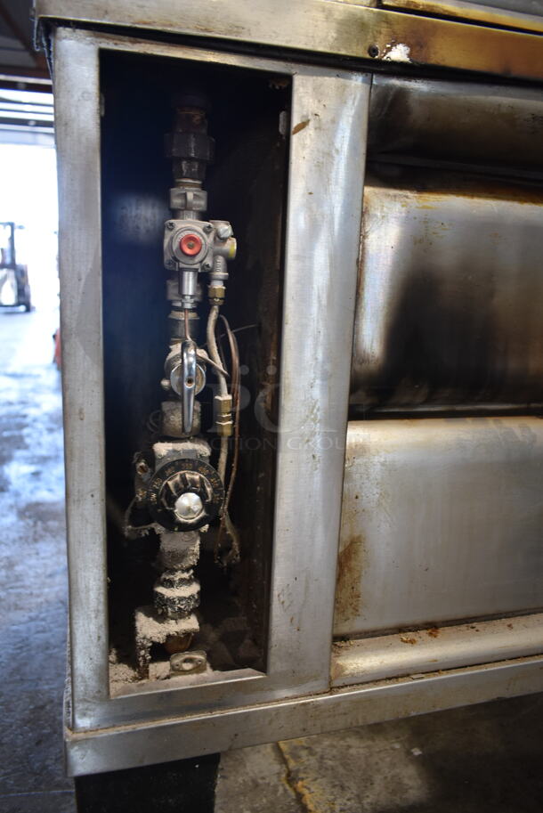 2 Blodgett 707 Stainless Steel Commercial Natural Gas Powered Single Deck Pizza Ovens on Metal Legs. 40,000 BTU. 2 Times Your Bid! - Image 5 of 6