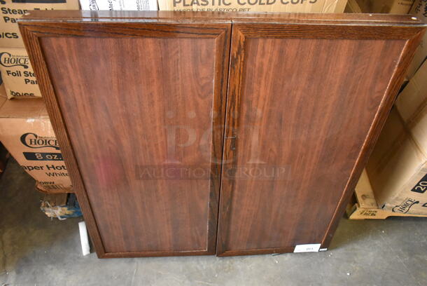 BRAND NEW SCRATCH AND DENT! Aarco WP-36 36" x 36" Enclosed Walnut Laminate White Markerboard / Cork Bulletin Planning Board - Image 2 of 6