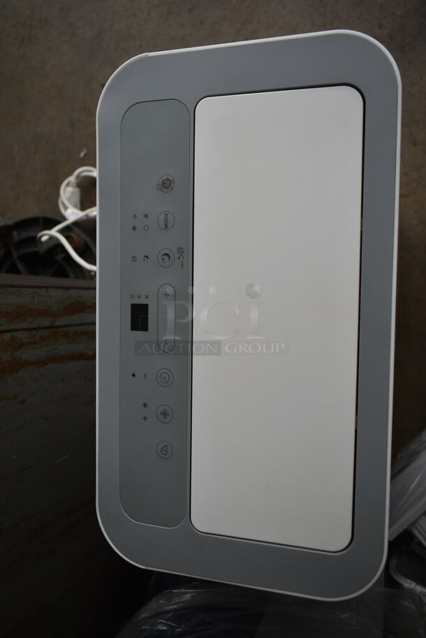 BRAND NEW SCRATCH AND DENT! Danby DPA120BCCWDB 12,000 BTU Portable Air Conditioner. 115 Volts, 1 Phase. Tested and Working! - Image 5 of 5