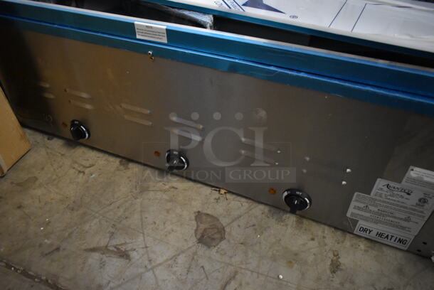 BRAND NEW SCRATCH AND DENT! 2023 Avantco 177STE3S Stainless Steel Commercial Electric Powered Three Pan Open Well Electric Steam Table with Undershelf. 120 Volts, 1 Phase. Tested and Working! - Image 5 of 5