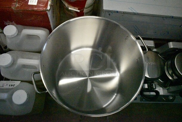 BRAND NEW SCRATCH AND DENT! Vigor 473SSPOT80 80 Qt. Heavy-Duty Stainless Steel Aluminum-Clad Stock Pot with Cover - Image 4 of 6