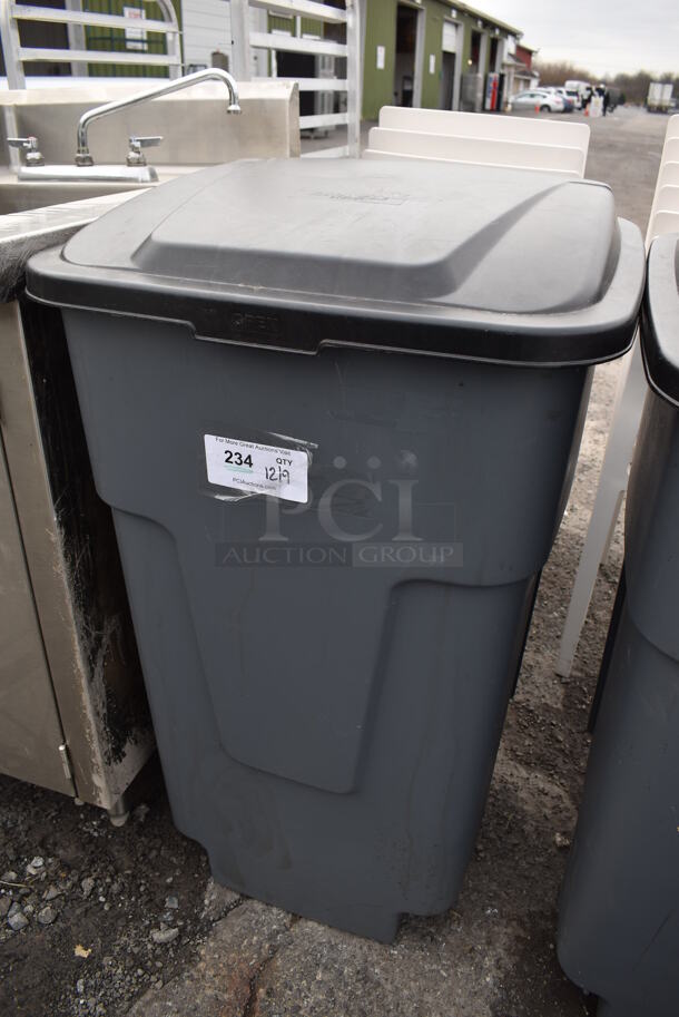 Carlisle 345050 Poly Trash Can. 23x28x39 - Image 3 of 5