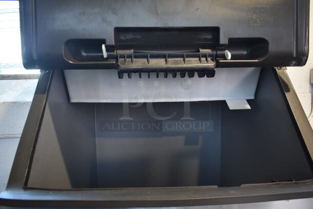 2011 Manitowoc ID0602A-261 Stainless Steel Commercial Ice Machine Head on Manitowoc B570 Commercial Ice Bin. 208-230 Volts, 1 Phase.  - Image 6 of 10