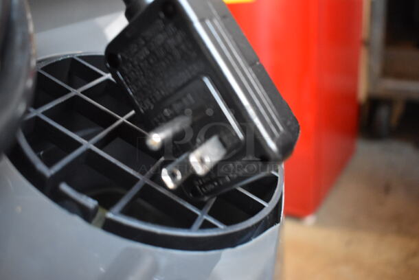 BRAND NEW SCRATCH AND DENT! Whynter ARC-14S Stainless Steel Electric Powered Portable Air Conditioner With Box of Additional Parts. 115V. Tested and Working!  - Image 6 of 7