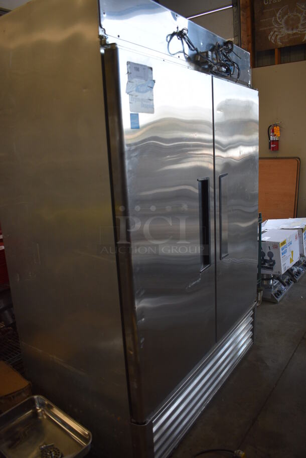 Turbo Air Model MSR-49NM Stainless Steel Commercial 2 Door Reach In Cooler w/ Poly Coated Racks. 110-120 Volts, 1 Phase. 54x31x78 - Image 3 of 8