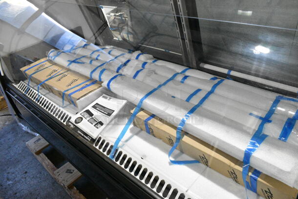 BRAND NEW SCRATCH AND DENT! 2024 True TDM-R-77-GE/GE-B-W Metal Commercial Floor Style Refrigerated Deli / Bakery Display Case Merchandiser. Tested and Working! - Image 5 of 9