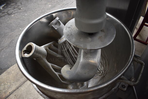 Hobart Model H-600 Metal Commercial Floor Style 60 Quart Planetary Dough Mixer w/ Pelican Head, Stainless Steel Mixing Bowl, Bowl Dolly, Whisk, Paddle and Dough Hook Attachments. 230 Volts, 1 Phase. 26x40x56 - Image 8 of 12