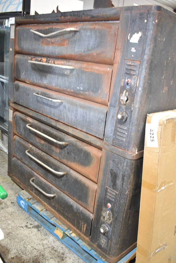 2 Blodgett 981 Metal Commercial Natural Gas Powered Double Deck Pizza Ovens. 50,000 BTU. 2 Times Your Bid! - Image 1 of 9