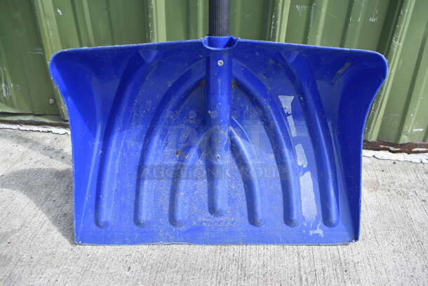 Snow Shovel. - Image 2 of 2