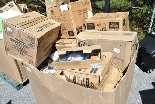 PALLET LOT of 25 BRAND NEW Boxes Including 129MCS323CB Choice Black 3- Compartment Microwavable Heavy Weight Container, 3 Box Dart Y14 Conex Galaxy 14 oz. Translucent Plastic Cold Cup - 1000/Case, 612527PCO Choice 7" Round Standard Weight Foil Take-Out Pan with Dome Lid - 200/Case, 795KFTL50PE Choice 44-50 oz. Round PET Take-Out Lid - 300/Case, 612527PCO Choice 7" Round Standard Weight Foil Take-Out Pan with Dome Lid, Eilat 9" Plates, Lemon Scented Wet Towelette, 612OB4LB Choice 4 lb. Oblong Foil Take-Out Container - 250/Case. 25 Times Your Bid!  - Image 2 of 12