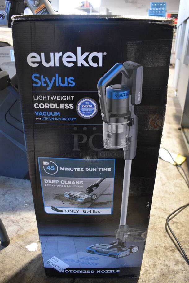 IN ORIGINAL BOX! Eureka Stylus Vacuum Cleaner