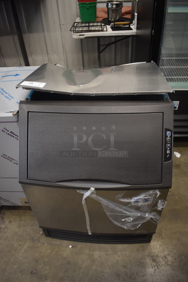 BRAND NEW SCRATCH AND DENT! 2022 Manitowoc UDF0140A NEO 26" Air Cooled Undercounter Full Dice Ice Machine with 90 lb. Bin - 115V 1 Phase - Image 1 of 8