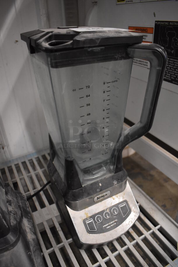 Ninja NJ600 30 Countertop Blender w/ Poly Pitcher. 120 Volts, 1 Phase. 6x9x17. Tested and Working! - Image 2 of 4