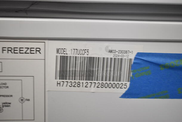 BRAND NEW SCRATCH AND DENT! 2024 Galaxy 177UCF5 Metal 5.1 Cu. Ft. White Chest Freezer on Commercial Casters. 115-120 Volts, 1 Phase. Tested and Working! - Image 8 of 9