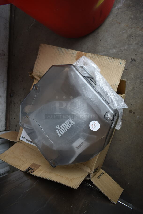 2017 Zumex Speed Pro Tank Podium Stainless Steel Commercial Floor Style Citrus Juicer on Commercial Casters. 115 Volts, 1 Phase. - Image 12 of 12