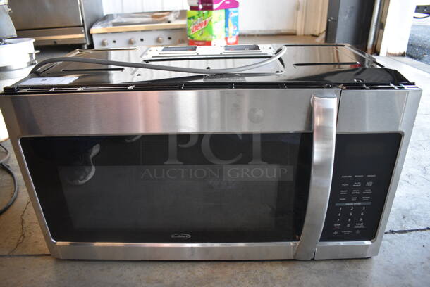 KoolMore KM-MOT-2SS Metal Microwave Oven w/ Plate. 120 Volts, 1 Phase. 30x16x16