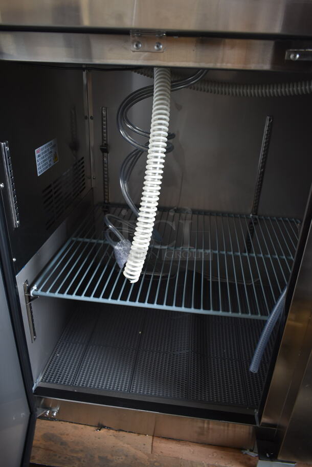 BRAND NEW SCRATCH AND DENT! Avantco 177UDD3HCS Stainless Steel Commercial Kegerator / Beer Dispenser with (2) 2 Tap Towers - (3) 1/2 Keg Capacity. 115 Volts, 1 Phase. Tested and Working!  - Image 5 of 11