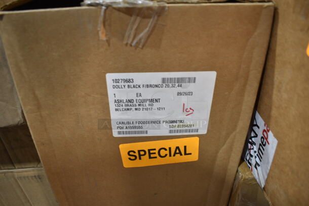 PALLET LOT of 37 BRAND NEW Boxes Including Vollrath 741101DW 11 qt Drop In Soup Warmer w/ Thermostatic Controls, World Tableware 407 030 Calais 7 1/8" 18/8 Stainless Steel Extra Heavy Weight Utility / Dessert Fork, Henny Penny 19502 Fryer Basket Handle, Walco 2505 Vogue Dinner Forks, Winco CMM-20 20 oz Moscow Mule Mug, Carlisle Black Dolly, Oneida Hallmark Place Knives, 2 Box Arcoroc C8303 Perfection 15 Oz. Stemless Wine Glass, PPRN76 Double Opening Newsprint Bags, Tablecraft 10291535 Salt Pepper Shakers, Mundial W5691-4 Pizza Cutters, Steelite 7194TM073 6-1/2" Plates, Winco ALRK-20-CV Cover Bun Pan Rack, MB204 Allessandria Dessert Forks, 4 Box GET P-4050-CL Beverage Pitchers, 4210-100-25WDL Containers, Taste White Dipper Tasters, Steelite 11070575 Taster Dip, Smart Bowl Bottle Set, 2 Purple Poly Bins w/ Lids, C8303A Perfection 15 oz Glasses, XLXS Guardian Series Pre Stir 368mm x 450m. 37 Times Your Bid! - Image 8 of 12