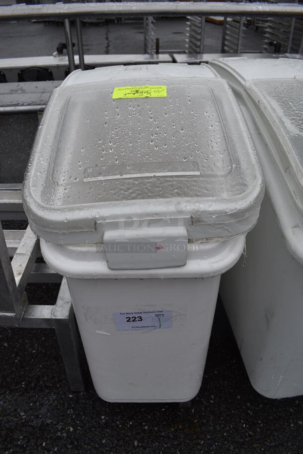 White Poly Ingredient Bin w/ Lid on Commercial Casters. 15x30x30
