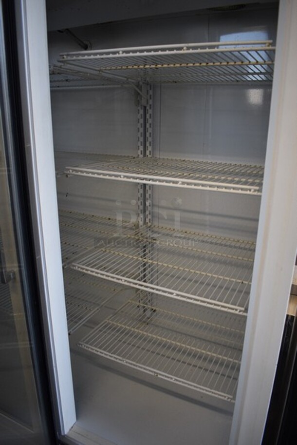Carrier Refrigeration Pulse Model ULG808CEXT-5 Metal Commercial 3 Glass Door Reach In Cooler Merchandiser w/ Poly Coated Racks. 115/208-230 Volts, 1 Phase. 78x36x79.5. - Image 6 of 6