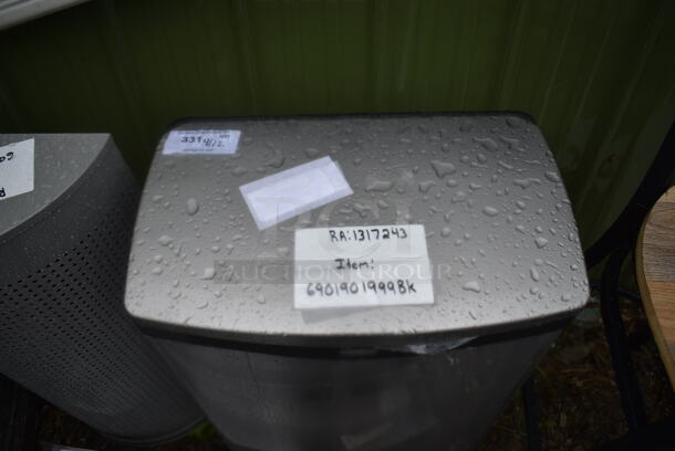 BRAND NEW SCRATCH AND DENT! Rubbermaid 6901901999BK Slim Jim Stainless Steel Black Accent Front Step-On Rectangular Trash Can with Single Rigid Plastic Liner - 96 Qt. / 24 Gallon - Image 3 of 6