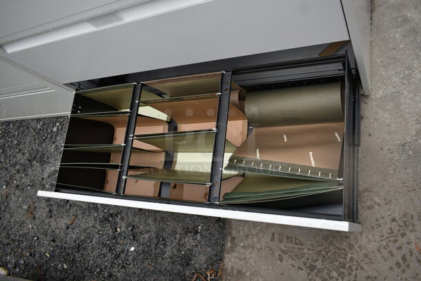 Metal 4 Drawer and 1 Cabinet Filing Cabinet. - Image 6 of 6
