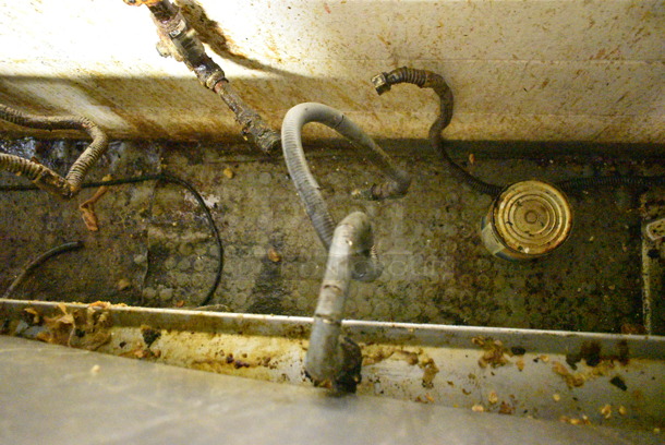 Stainless Steel Commercial Countertop Natural Gas Powered Flat Top Griddle. This Unit Was In Working Condition When the Restaurant Closed. (kitchen) - Image 4 of 4