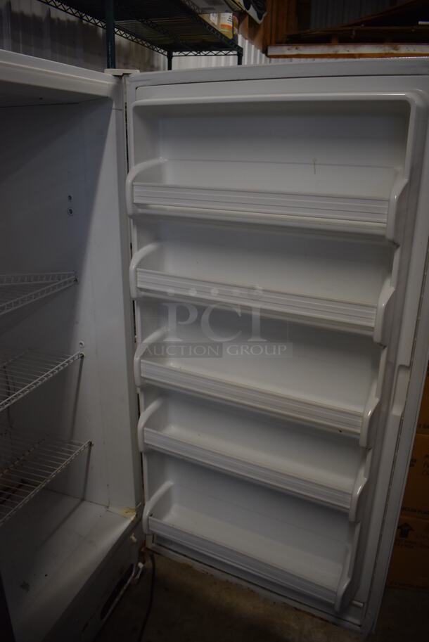 Kenmore Metal Single Door Reach In Freezer. 115 Volts, 1 Phase. 32x30x65. Tested and Working! - Image 4 of 5