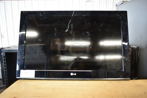 LG 32LK330-UB 32" Television. 120 Volts, 1 Phase. Buyer Must Pick Up - We Will Not Ship This Item