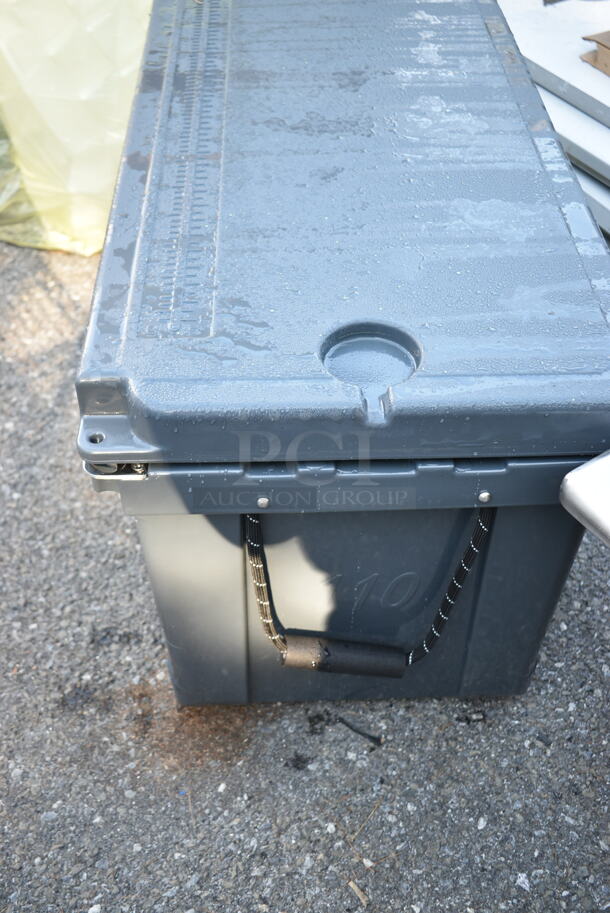 BRAND NEW SCRATCH AND DENT! CaterGator CG100CHR Charcoal 110 Qt. Rotomolded Extreme Outdoor Cooler / Ice Chest - Image 5 of 5