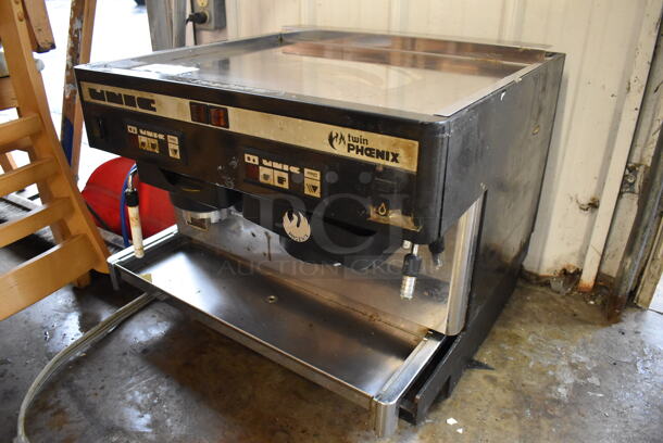  Unic TW PHOENIX Stainless Steel Commercial Countertop 2 Group Espresso Machine w/ Steam Wand. 220 Volts, 1 Phase. 23x22x19 - Image 2 of 8