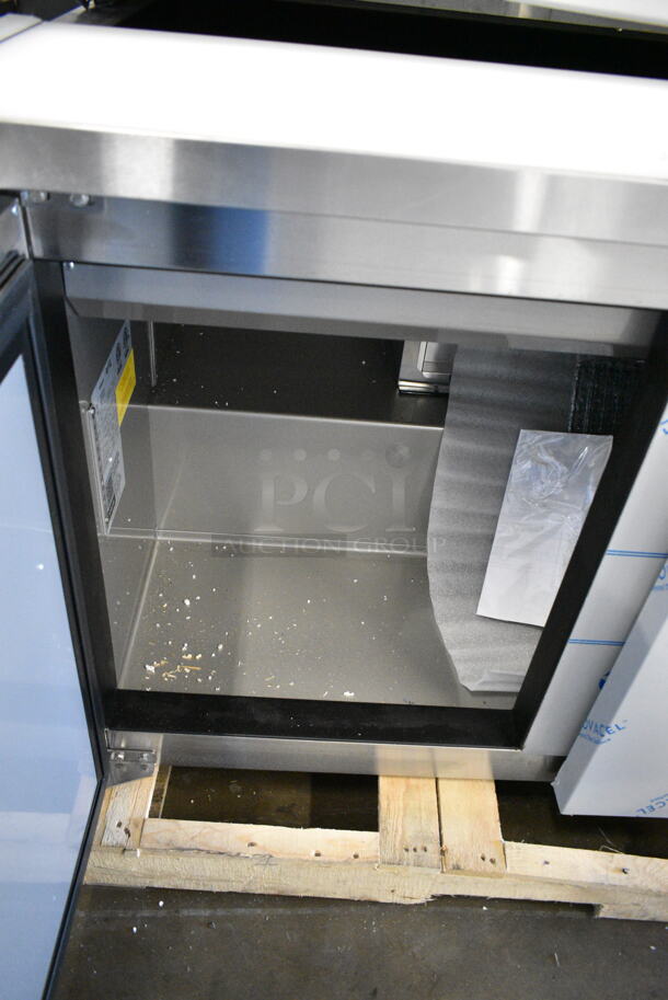 BRAND NEW SCRATCH AND DENT! 2024 Avantco 447APST72 Stainless Steel Commercial Sandwich Salad Prep Table Bain Marie Mega Top. 115 Volts, 1 Phase. Tested and Working! - Image 7 of 10