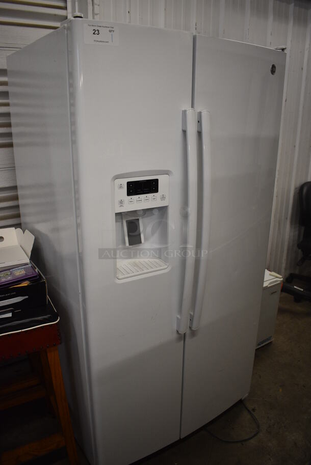 General Electric Model GSS25GGHGCWW French Style Cooler Freezer Combo Unit. 110-127 Volts, 1 Phase. 36x34x70. Tested and Working! - Image 1 of 7