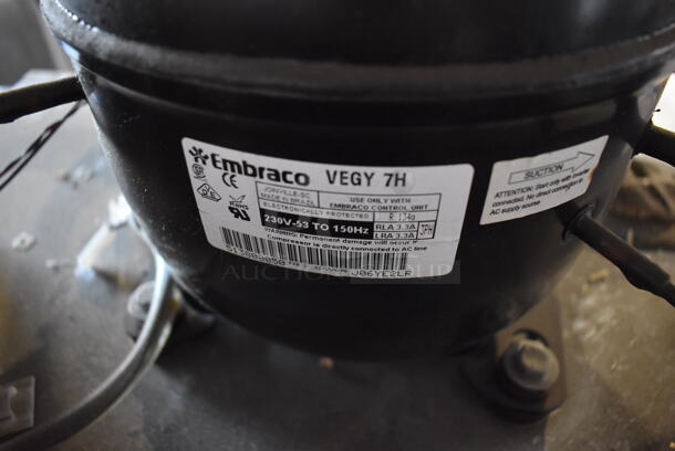 LIKE NEW! Sub-zero 648PROG Stainless Steel Commercial Cooler Freezer Combo Unit. 115/230 Volts, 1 Phase. Unit Has Only Been Used a Few Times! Tested and Does Not Power On - Image 10 of 12