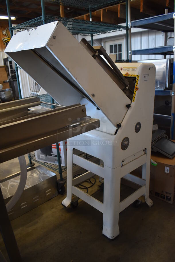 Oliver 797-32NC Metal Commercial Floor Style Bread Loaf Slicer on Commercial Casters. 115 Volts, 1 Phase. 43x22x57. Tested and Working! - Image 4 of 9