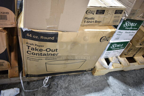 PALLET LOT of 15  BRAND NEW Boxes Including 3 Box 130TRAY18 Visions Black PET Plastic 18" Thermoform Catering / Deli Tray - 25/Case, 127CH24 Choice 24 oz. Clear RPET Hinged Deli Container - 200/Case, 612527LCO Choice 7" Round Standard Weight Foil Take-Out Pan with Board Lid - 200/Case, 176WDTSB010 Choice 10" Woven Wood Salad Bowl - 12/Pack, 2 Box 500CC12HD Choice 12 oz. Plastic Cold Cup - 1000/Case, 5014347M15 Lavex Li'l Herc 56 Gallon 1.5 Mil 43" x 47" Low Density Medium-Duty Black Can Liner / Trash Bag - 100/Case, Kraft Take Out Container, 808124C1 Tablecraft 124C-1 24 oz. Clear Cone Tip Squeeze Bottle with 38 mm Opening - 12/Pack, 6 oz Paper Hot Cups, Stolzle 3580015T Revolution 13 oz. Rocks / Old Fashioned Glass - 6/Pack. 15 Times Your Bid! - Image 9 of 12