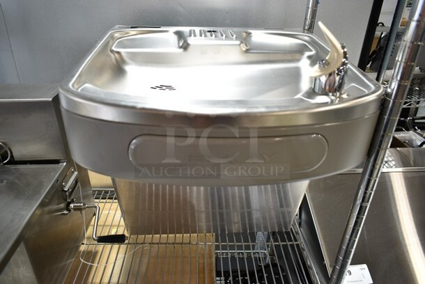 BRAND NEW SCRATCH AND DENT! Elkay EZSDWS_1G Stainless Steel Wall Mount Non-Filtered Drinking Fountain with Extra Deep Basin - Non-Refrigerated - Image 2 of 5