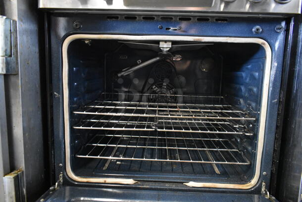 Samsung Stainless Steel Natural Gas Powered 4 Burner Range w/ Oven. - Image 5 of 10