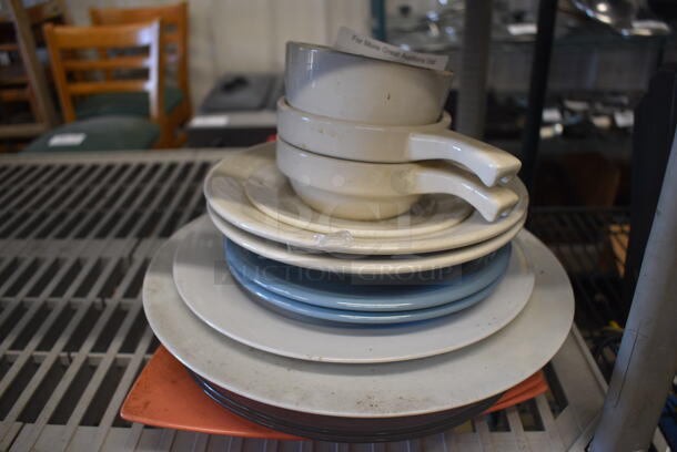 ALL ONE MONEY! Lot of 15 Various Dishes Including Ceramic Plates and Glass Plates!  - Image 1 of 3