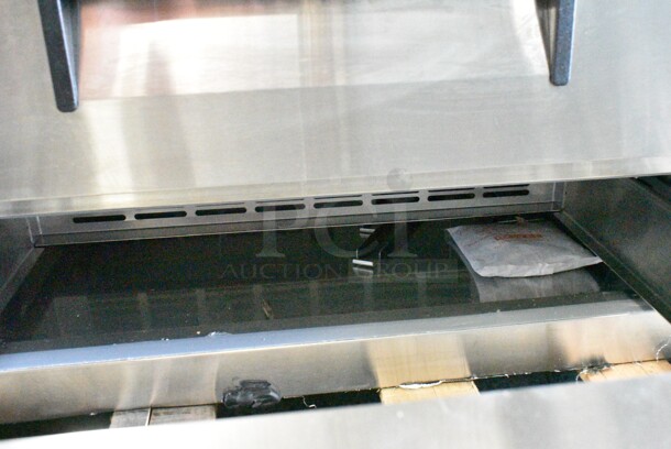 BRAND NEW SCRATCH AND DENT! 2024 Avantco 178CBE72HC Stainless Steel 72" 4 Drawer Refrigerated Chef Base. 115 Volts, 1 Phase. Tested and Powers On But Does Not Get Cold; Shows Error Code - Image 7 of 9
