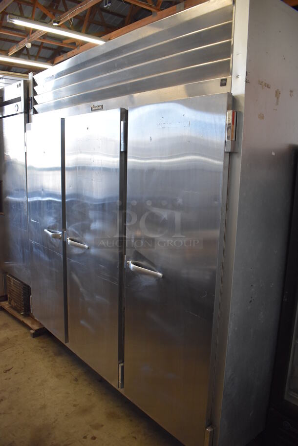 Traulsen G30010 Stainless Steel Commercial 3 Door Reach In Cooler w/ Metal Racks on Commercial Casters. 115 Volts, 1 Phase. 76x34x83. Tested and Working! - Image 2 of 7
