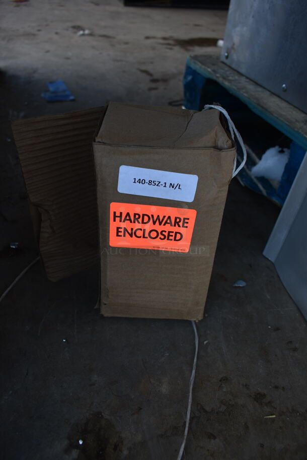 BRAND NEW SCRATCH AND DENT! Metal Commercial Swinging Kitchen Door w/ Box of Hardware. - Image 6 of 6
