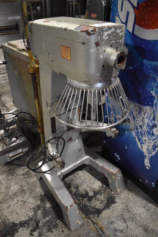 Thunderbird ARM-30 Metal Commercial Floor Style 30 Quart Dough Mixer w/ Bowl Guard. 115 Volts, 1 Phase. 21x24x45. Tested and Powers On But Parts Do Not Move